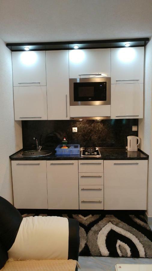 Ayla Apartmán Vir