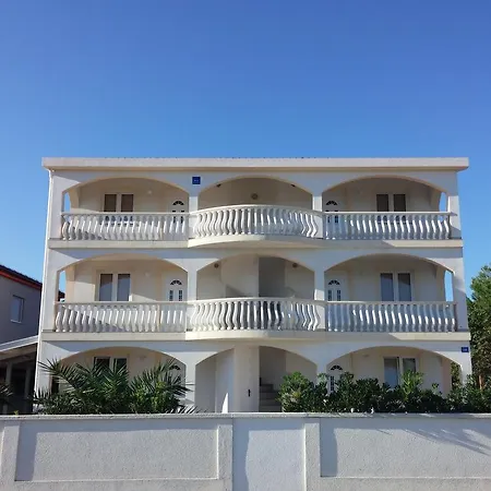 Apartments Ayla Vir Exterior photo