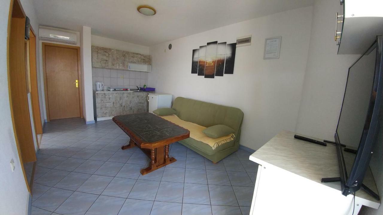 Ayla Apartment